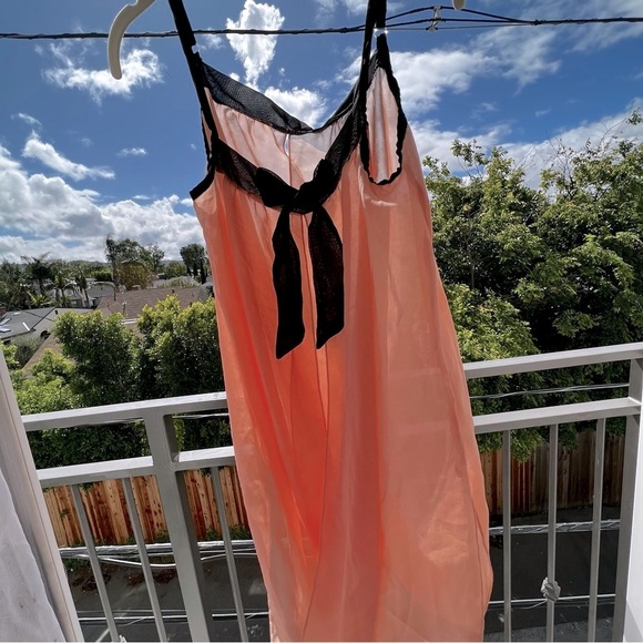 TFNC London Peach Black Flowy Camisole Top Bubble Hem Cut Out XS ASOS 90's - Picture 2 of 8